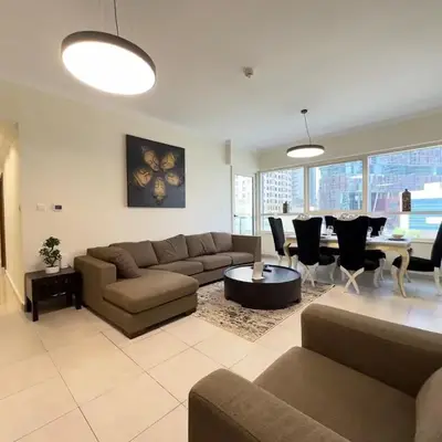 Charming 2BR in Dubai Marina with Lake View