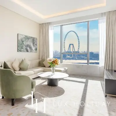 LUX Iconic Views at The Palm Tower Suite 7