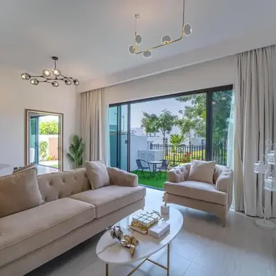 Stylish 4 Bedroom Home with Garden in DAMAC Lagoons