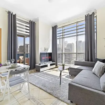 VayK - Modern and Central 1BR in the Marina