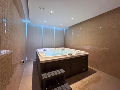 Gallery image of Opalz Grandeur Retreat 2BDR w Mini Pool 06 in Dubai