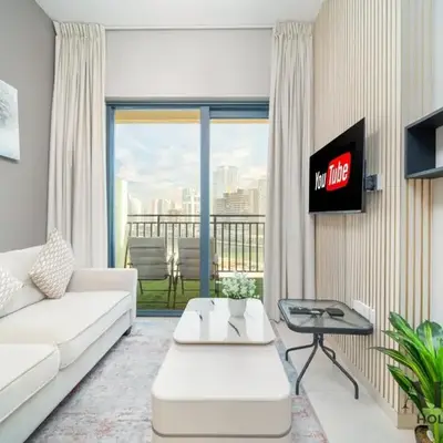 Arbab Homes Luxury 1BR - Canal View - Damac Zada Tower