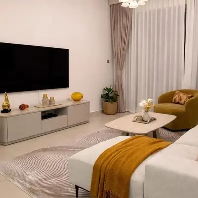 Modern 1-BR in Armada Tower 3