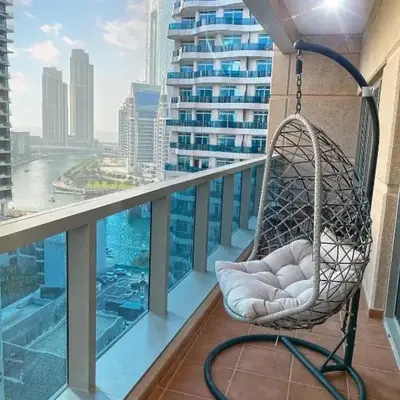 OneBedroom Apartment with Partial Sea view in Dubai Marina - Z1106