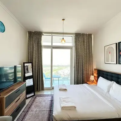 Cozy Studio Retreat in Damac Hills