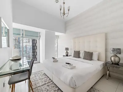 Gallery image of Chic Marina Escape 2BR in Cayan-02 in Dubai