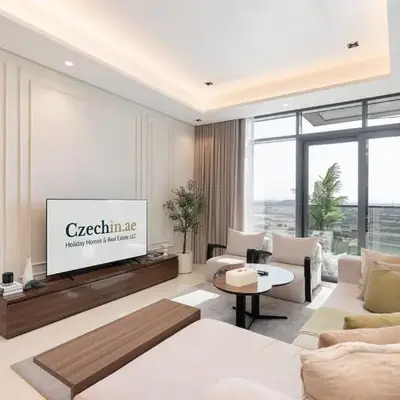 Comfortable 2BR Near Downtown by Czechin