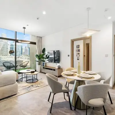 Stylish 1BR Apartment Peninsula One Business Bay