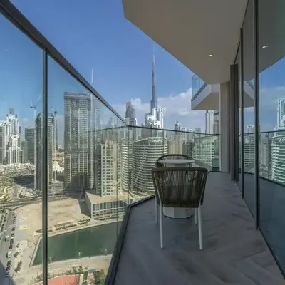Mystic - Luxe 1BR Apt with Burj Khalifa & Canal Views