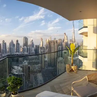 Luxury 1 Bedroom - Burj Khalifa & sea view - Sauna & Pool - High Floor