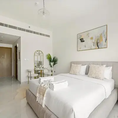 Elegant Retreat Studio in Azizi Mirage