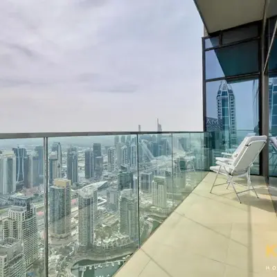 Spectacular Marina Views Luxurious Two Bedroom