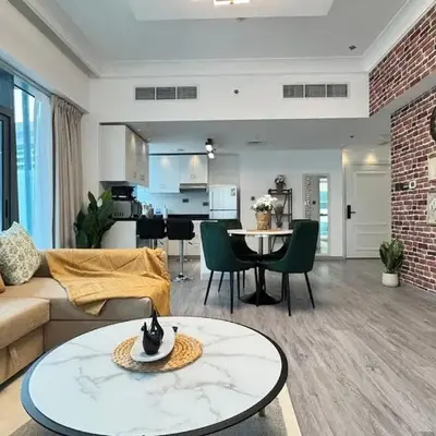 1 Bedroom Centrally located near the Metro