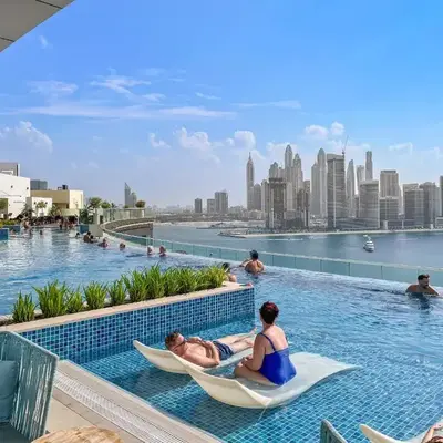 VayK - Contemporary Studio with Beach Access on Palm Jumeirah