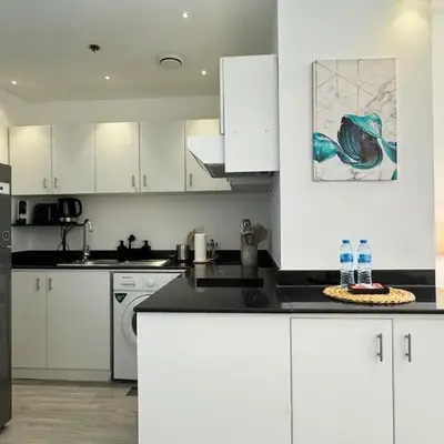Studio in central location with Balcony nearby Metro