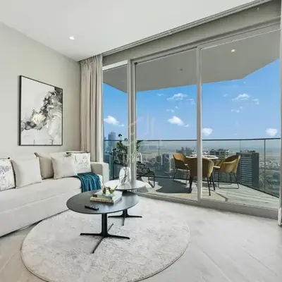 2BD Stylish Apartment with Amazing Canal Views
