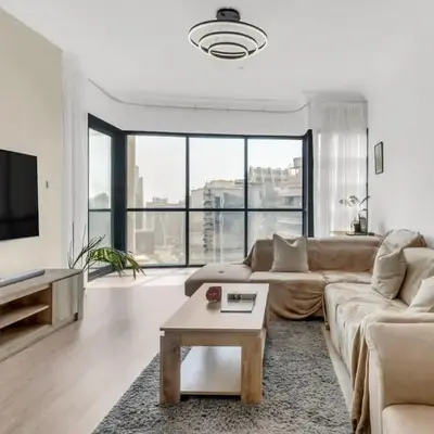 Scenic Lakeview Stay Stylish 1 Bedroom in JLT