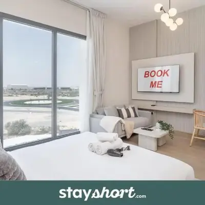 StayShort - Spacious Studio in Town Square Sleeps 2