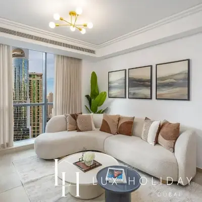 LUX The JLT Gold Crest Suite