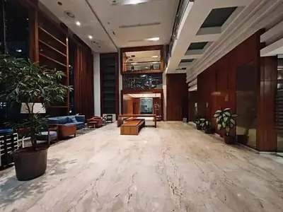 Gallery image of Studio on the Metro with Stunning Lake View in Dubai