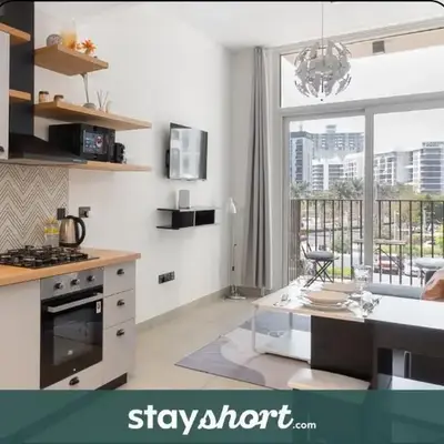 StayShort - Modern Dubai Hills Apartment Great Pool Sleeps 4