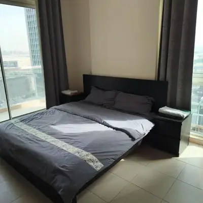 Large 1-bedroom by the canal