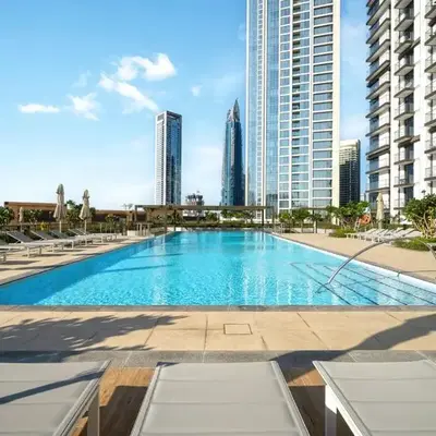 Downtown 4BR Apartment for 12 Guests