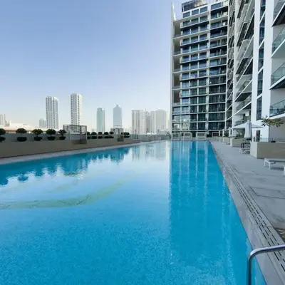 Luxurious JVC Getaway Infinity Pool & Gym