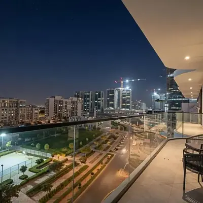 Stylish 1BR with Pool & Gym Access