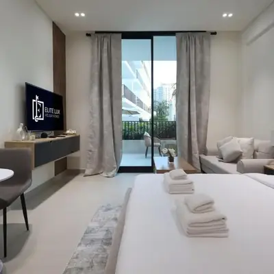 Elite LUX Holiday Homes - Stylish JVC Studio at Binghatti Aurora