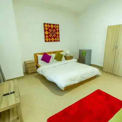 comfortable Rooms For Girls in Marina Dubai
