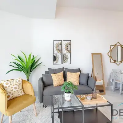 Intimate Studio at Millennium Binghatti Residence Business Bay by Deluxe Holiday Homes