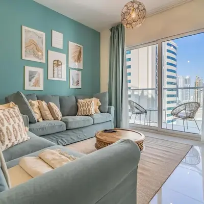 Stylish Waterfront Apartment With Views on Canal