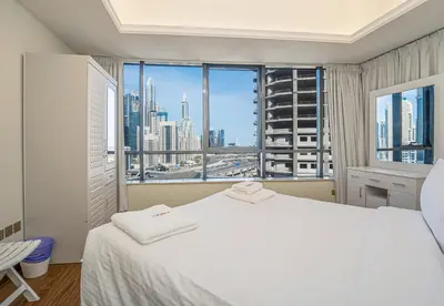 Gallery image of ZAPBED House - Spacious 4 BR with Maids Room Near Metro JLT in Dubai