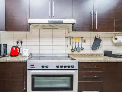 Gallery image of ZAPBED House - Spacious 4 BR with Maids Room Near Metro JLT in Dubai