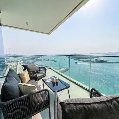 HiGuests - Superlative apt with private beach access