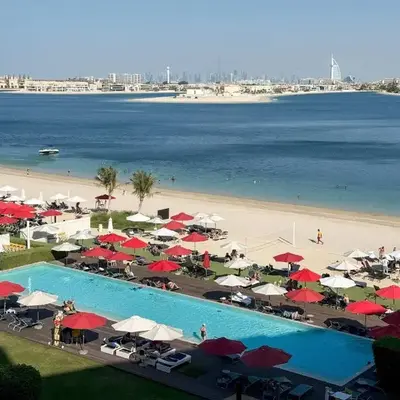 Spacious beachfront 2 bedroom apartment - The 8