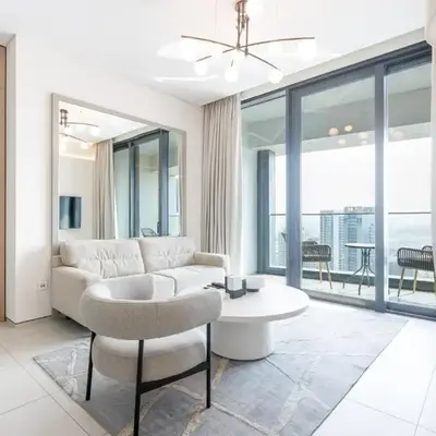 Prime 1BR with Marina Views and Beach Access