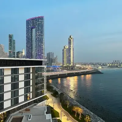 Livbnb-Upgraded 2BR plus Maid's Room with Sea View
