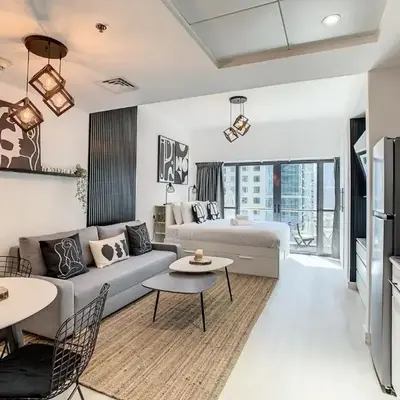Luxury Modern Studio in JLT - Rooftop Pool - Lake Area Upgrades Ongoing