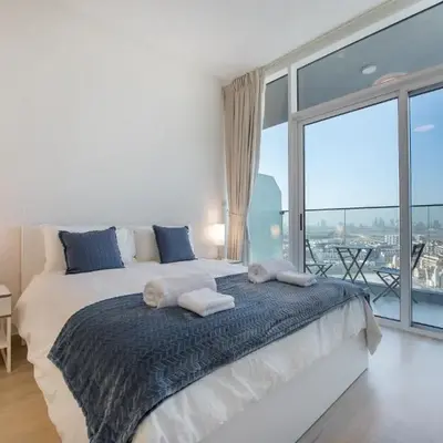 Spectacular Views of Dubai Skyline