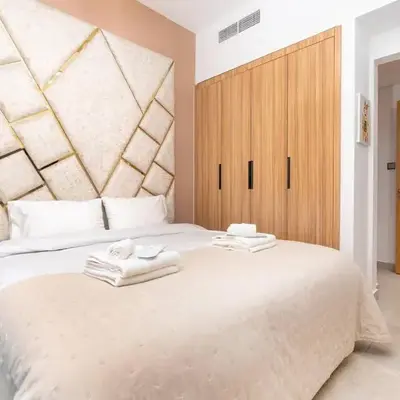 Perfect 2br for families in JVC